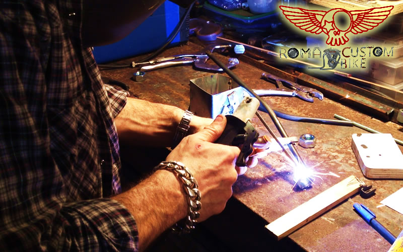02 Costruiamo un compressore per ammortizzatori softail